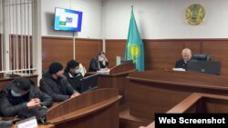 Қаңтар оқиғасы кезінде "ұсталғандарды азаптады" деп айыпталған полицейлер соты. Талдықорған, 10 ақпан, 2023 жыл.
