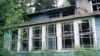 One of the Komarovo's decaying historic dachas, which has since been demolished. (file photo)