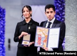 علی و کیانا رحمانی در تالار شهر اسلو