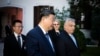 A Miniszterelnöki Sajtóiroda által közreadott képen Orbán Viktor miniszterelnök fogadja Hszi Csin-ping kínai elnököt a Karmelita kolostorban 2024. május 9-én