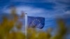 У Єврокомісії відреагували на намір Польщі скоротити виплати українцям