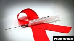 Világszerte évente 1,3 millió ember fertőződik meg HIV vírussal, Magyarországon az ÁNTSZ 2024-es adatai szerint csaknem ötezer HIV-fertőzöttet regisztráltak