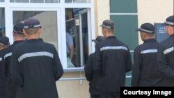 Тәжікстанның түзеу мекемесінде жазасын өтеп жатқан адамдар (көрнекі сурет)
