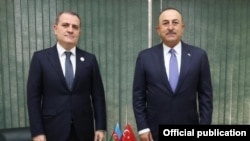 Ջեյհուն Բայրամով, Մևլութ Չավուշօղլու