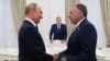Стив Уиткофф (справа) на встрече с Владимиром Путиным в Москве