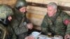 В декабре о визите на фронт заявил мэр Москвы Сергей Собянин (на фото справа)