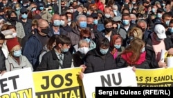 Moldovan leftists protest in Chisinau on October 10 against the detention of the country's prosecutor-general last week.