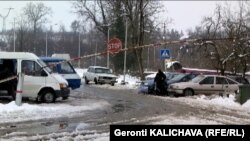 Несколько раз в месяц Колбая имеет возможность звонить своим родным. Все они живут в селе Чубурхинджи Гальского района
