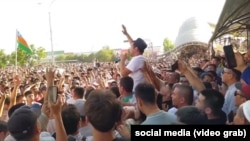 Протесты в Каракалпакстане против предоженных Ташкентом изменений Конституции. Июль 2022 года