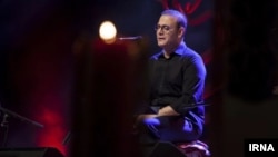 Iranian singer Alireza Ghorbani (file photo)