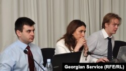 ფარმაცევტული ბაზრის შესახებ ანგარიშის პრეზენტაცია