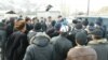 Губернатор Баткенской области Жениш Раззаков встречается с местными жителями