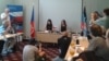 Ліворуч на фото: голова чеської організації «Народна самооборона» Нела Ліскова, яка називає себе «почесним консулом «ДНР» у Чехії»