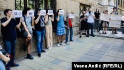 Activists in Belgrade calling for Ecevit Piroglu's release (file photo)