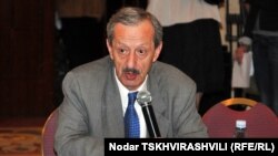 ვახტანგ ხმალაძე