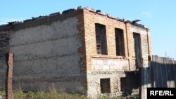 ომის დროს დაზიანებული სახლი ერგნეთში