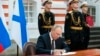 Путин подписал закон о запрете "пропаганды чайлдфри"