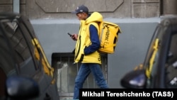 Доставщик "Яндекс.Еды" в Москве