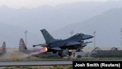 A U.S. Air Force F-16 Fighting Falcon aircraft takes off for a nighttime mission at Bagram Airfield (file photo)
