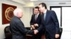 Посредникот во разговорите за спорот за името, амбасадорот Метју Нимиц се сретна со министерот за надворешни работи Никола Попоски и преговарачот Васко Наумовски. 