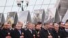 (Зліва направо) Заступник міністра закордонних справ Франції у європейських справах Арлем Дезір, президент Польщі Броніслав Коморовський, перша леді України Марина Порошенко, президент України Петро Порошенко, президент Німеччини Йоахім Ґаук, голова Європейської ради Дональд Туск