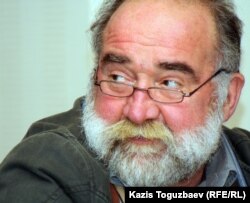 Профессор Государственного университета Илии (Грузия) Олег Панфилов. Алматы, 5 декабря 2011 года.