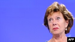Comisarul european Neelie Kroes aflată la originea raportului UE despre presă... 