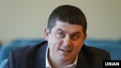 Максим Бурбак