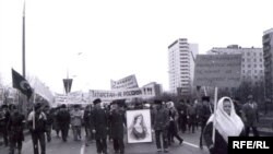 Шествие в городе Набережные Челны, 1990 год