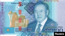 Теңгедеги Назарбаевдин сүрөтү. 