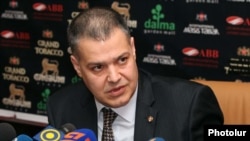 Դավիթ Հարությունյան, արխիվ