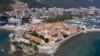 Turizam čini oko 30 odsto crnogorskog BDP-a. Najviše turista godišnje posjeti Budvu. Fotografija 17. avgust 2020.
