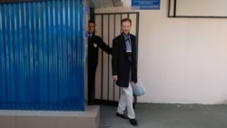 Євген Гайворонський виходить з Сімферопольського ІТТ