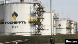 Germany is working on finding alternative fuel supplies, most urgently for the Russian oil that comes by pipeline to a refinery in Schwedt operated by Russian state company Rosneft. (illustrative photo)