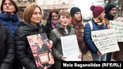 ხადიჯა ისმაილოვას მხარდასაჭერი აქცია თბილისში
