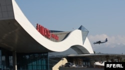25 процентов акция алматинского аэропорта контролируют россияне