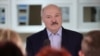 Александр Лукашенко Столбцы шаарындагы ооруканада. 2020-жылдын 8-декабры.
