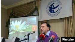 Исполнительный директор антикоррупционного центра «Трансперанси интернешнл» Варужан Октанян (архив)