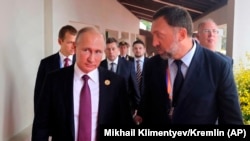 Олег Дерипаска аз соҳибкорҳои наздик ба президент Владимир Путин маҳсуб мешавад