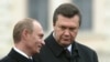 Putin and Yanukovych meeting in Kyiv in October 2004