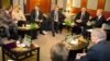Ангела Мэркель гутарыць зь апазыцыйнай беларускай дэлегацыяй.