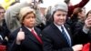 Doi copii, îmbrăcați ca Donald Trump și Mike Pence, întâmpinându-i pe președintele și vicepreședintele SUA în Salt Lake City, 4 decembrie 2017