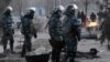 Сотрудники спецназа полиции в Жанаозене после событий 16 декабря. Мангистауская область, 18 декабря 2011 года.