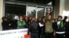 Активистите на ЛГБТИ заедницата го блокираа Јавното обвинителство