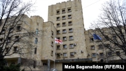Прежний опыт подбора главы Генпрокуратуры настраивает оппонентов власти на скептический лад
