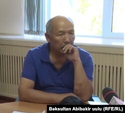 Ишенбай Кадырбеков.