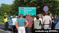 На мяжы перад памежным пераходам “Баброўнікі” ў Польшчы