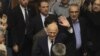 Premierul George Papandreou și deputații socialiști în Parlamentul elen