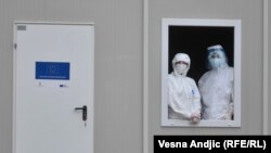 Medicinski radnici na Institutu za virusologiju, vakcine i serume "Torlak" u Beogradu