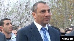 Armenia - Samvel Aleksanian, a businessman and parliament deputy, attends an election campaign rally in Yerevan's Malatia-Sebastia district, 16Apr2012.
